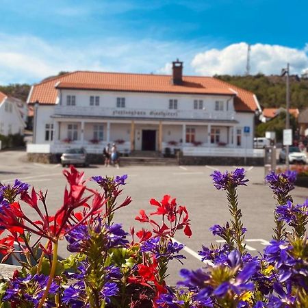 Nevlunghavn Gjestgiveri Hotel Larvik Exterior foto
